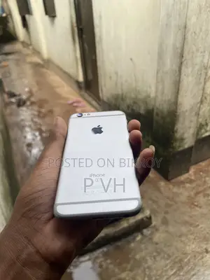 Apple iPhone 6s 64 GB Silver