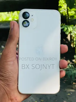 অ্যাপল আইফোন ১১ ৬৪ জিবি হোয়াইট