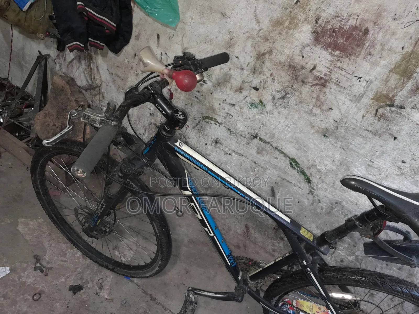 GT Aggressor Mountain Bike - Original Good Condition