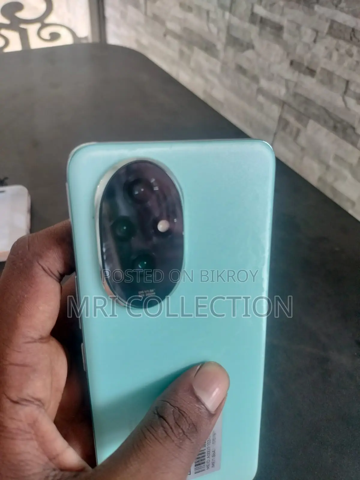 অনার ২০০ ২৫৬ জিবি ব্লু
