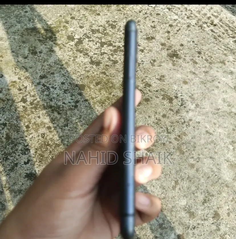 Apple iPhone 11 64 GB Black