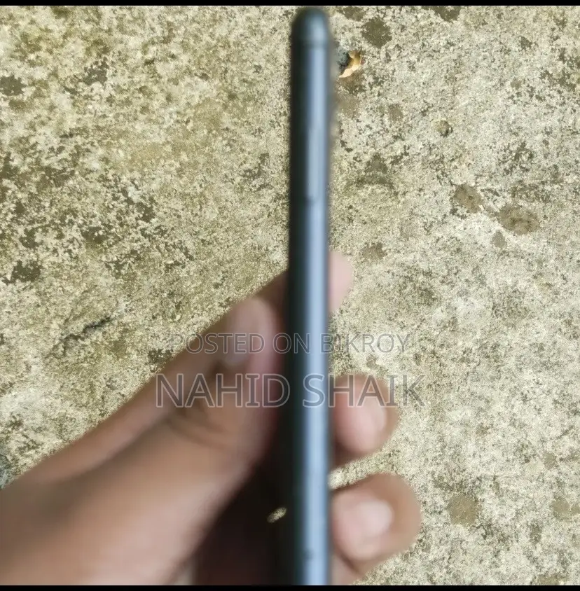 Apple iPhone 11 64 GB Black