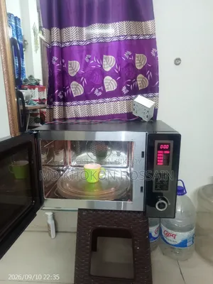 Midea Microwave Oven