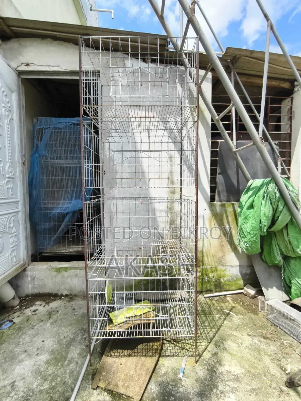 দুইটা খাঁচা বিক্রি