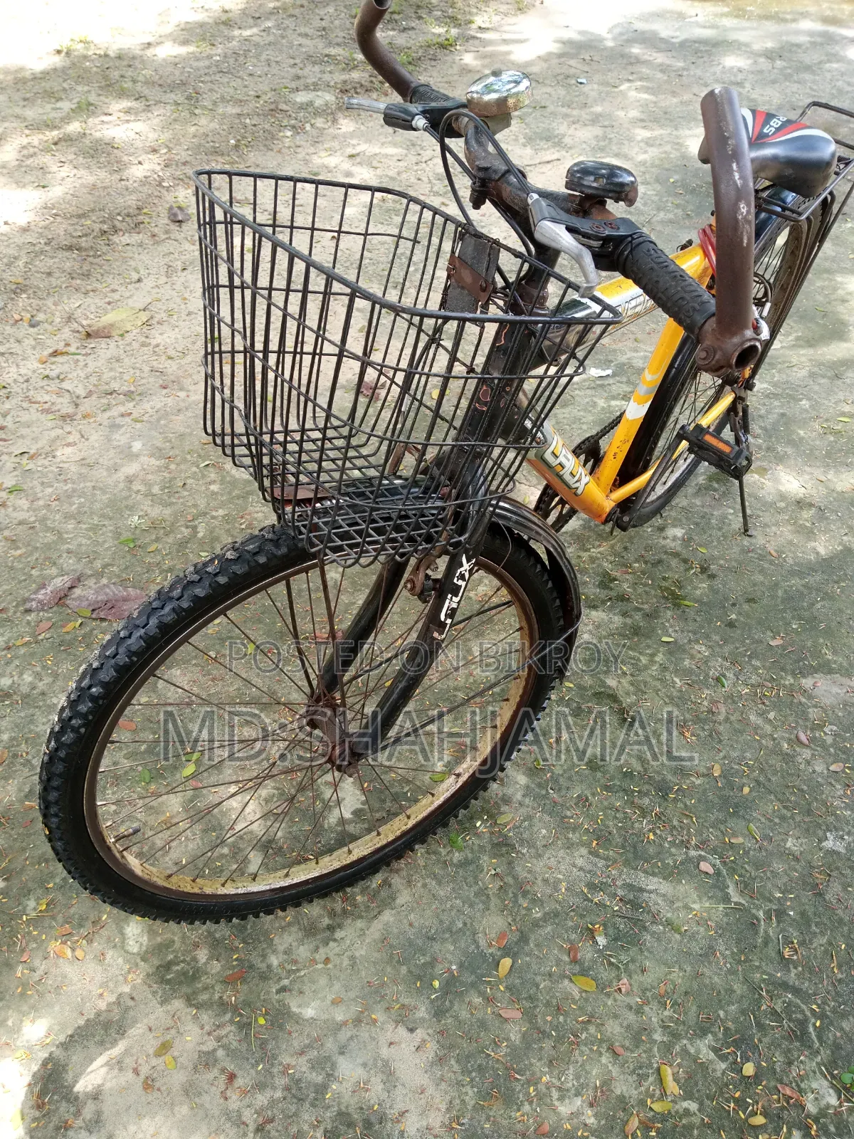 Old cycle for sale, looks like new