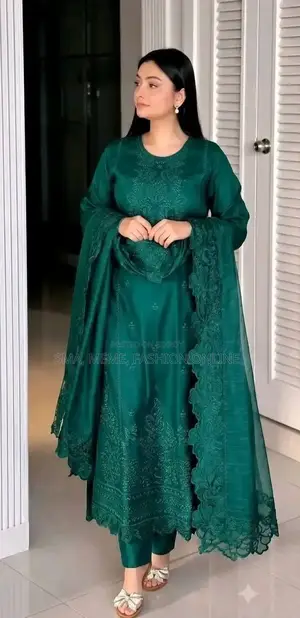এমব্রয়ডারি থ্রি পিস