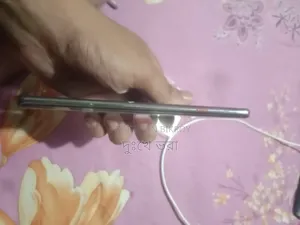 টেকনো ক্যামন ৪০ প্রো ৪জি ২৫৬ জিবি সিলভার