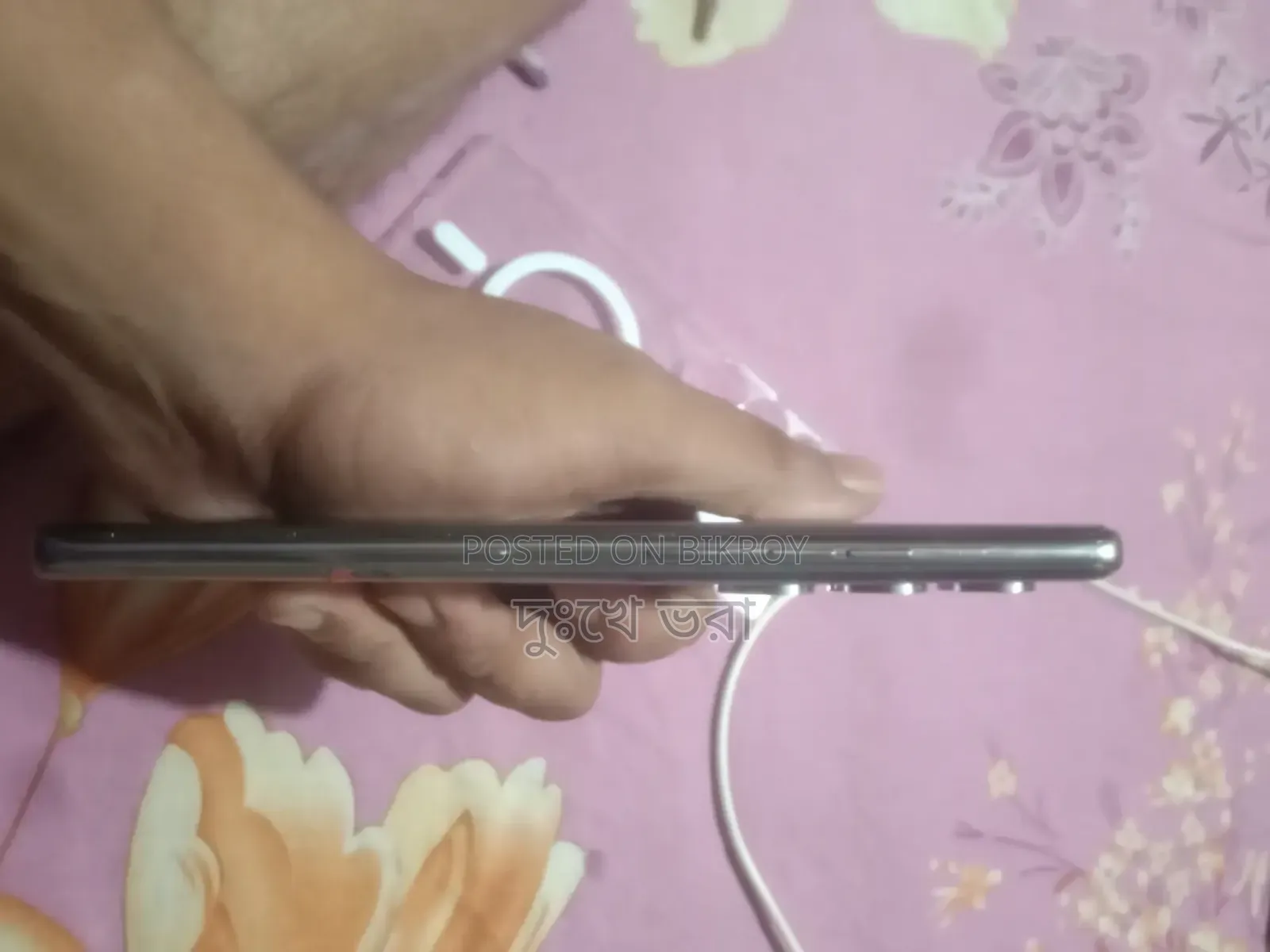 টেকনো ক্যামন ৪০ প্রো ৪জি ২৫৬ জিবি সিলভার