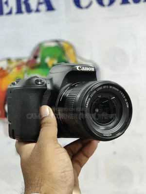 Canon 200d+18-55mm Nano STM Lens