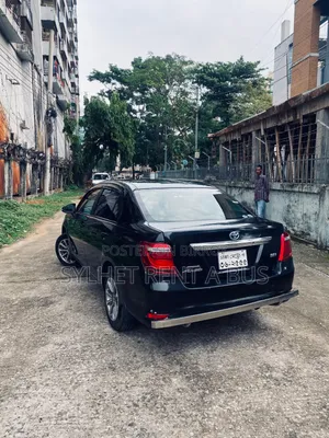 টয়োটা অ্যাক্সিও ২০১৬ কালো