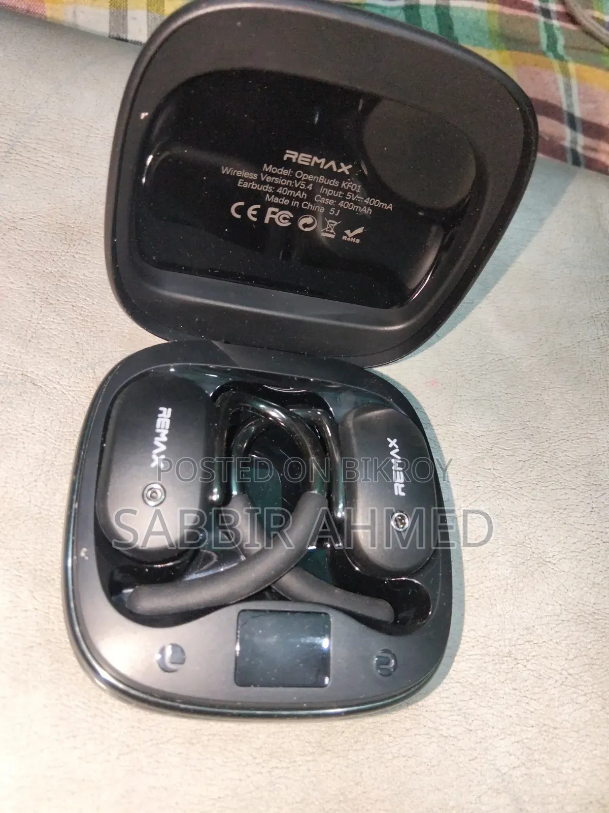 Bluetooth Earbuds
