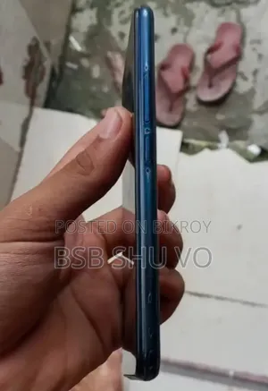 Vivo Y11 32 GB Blue