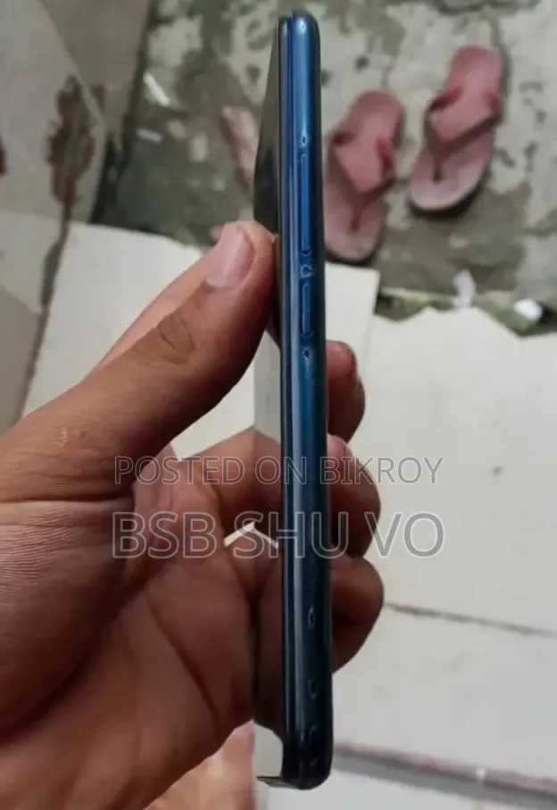 Vivo Y11 32 GB Blue