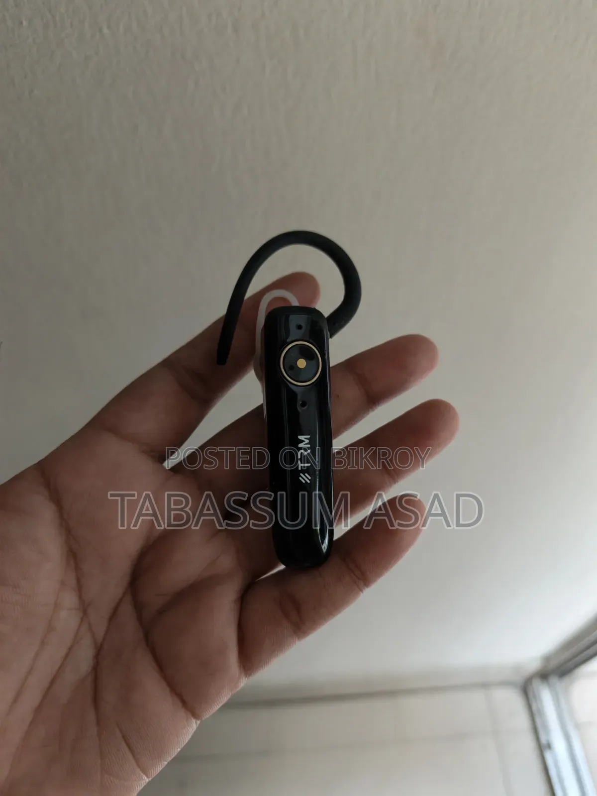 ইয়ারফোনস ডি১১
