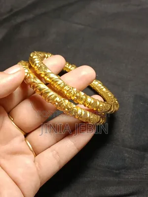স্বর্ণের চুড়ি