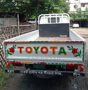 টয়োটা ডাইনা পিকআপ ২০১৪ ৩আরজেড ইঞ্জিন