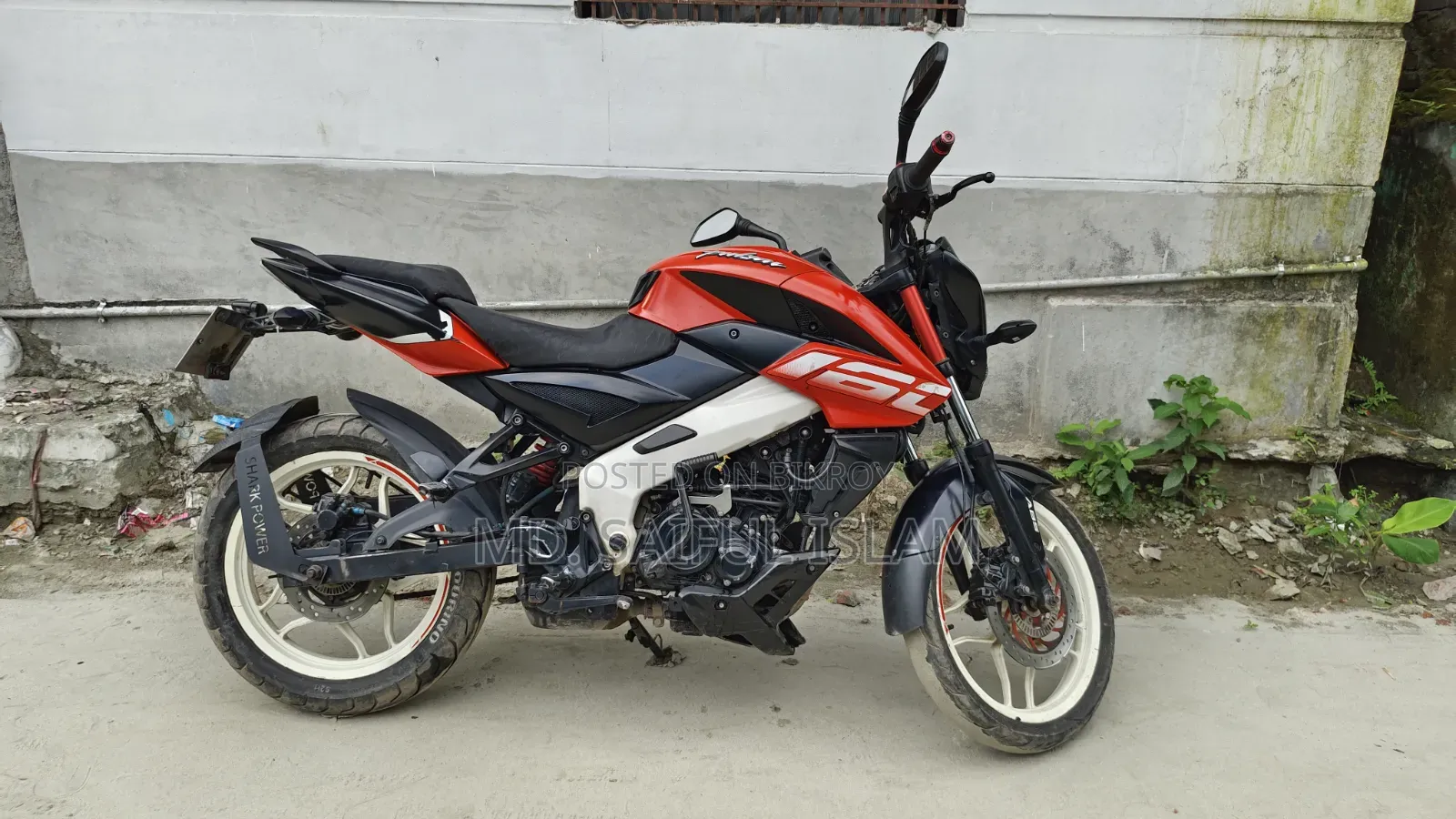 বাজাজ পালসার এনএস ১৬০ ২০২১ লাল