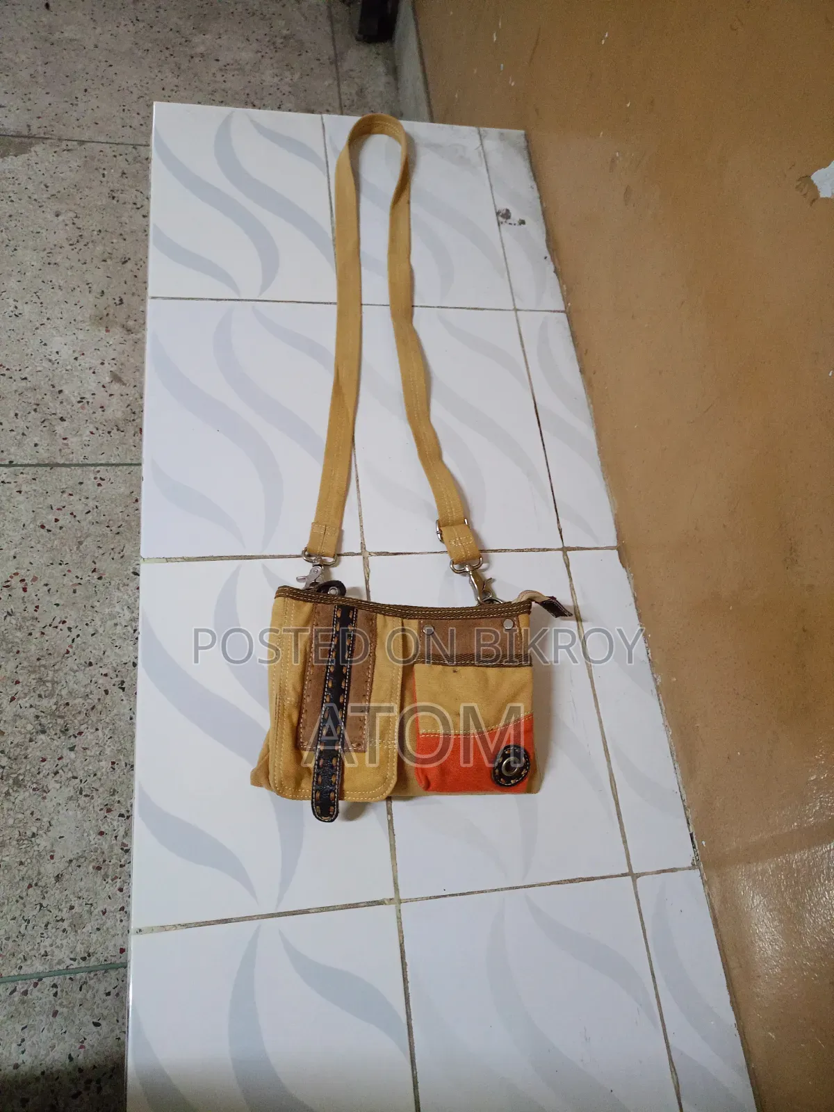 Yager Canvas Sling Bag