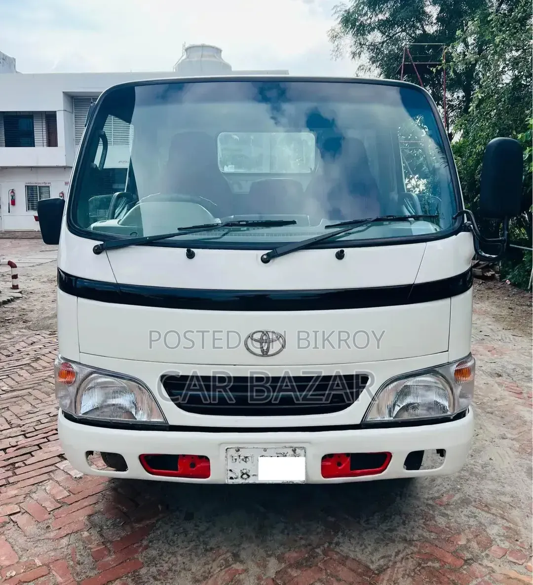 Toyota Dyna Pikup 2004 6Wheels Same