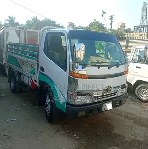 ‌টয়োটা ডায়না পিকআপ ২০০৬ ৩ওয়াই ইঞ্জিন