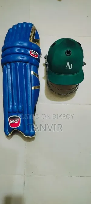 ম্যাচ প্যাড, হেলমেট বিক্রির জন্য