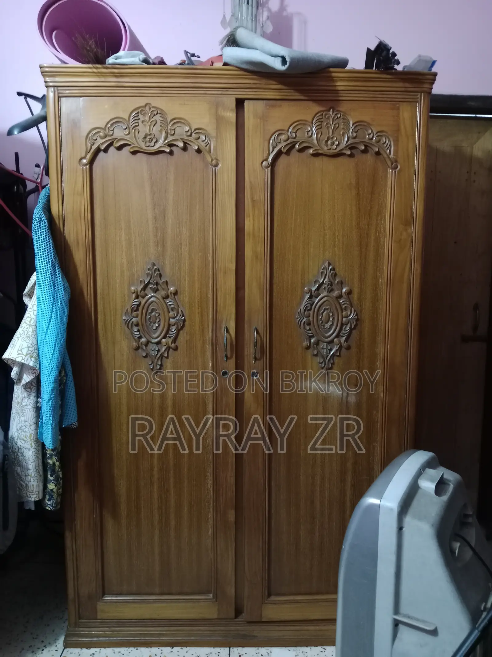 সেগুন কাঠ এর আলমারি