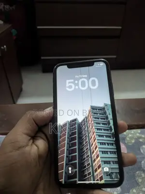 Apple iPhone 11 64 GB Black