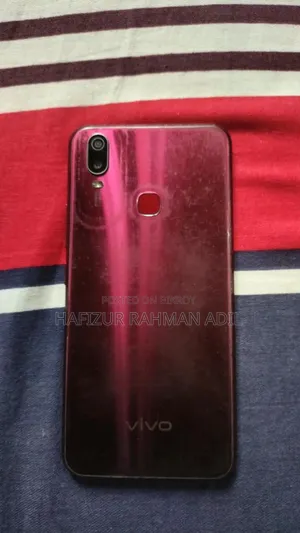 Vivo Y11 32 GB Red