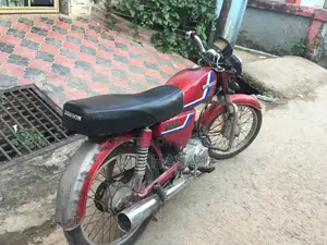 জংশেন ইডি ৮০ ২০১৪ লাল