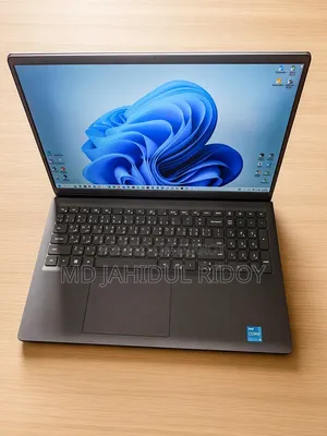 Laptop Dell Vostro 3520 8GB Intel Core i5 SSD 512GB