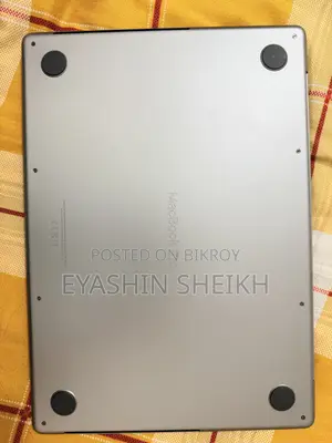 ল্যাপটপ অ্যাপল ম্যাকবুক প্রো ২০২৪ এম৩ ৮জিবি অ্যাপল এম৩ এসএসডি ৫১২জিবি