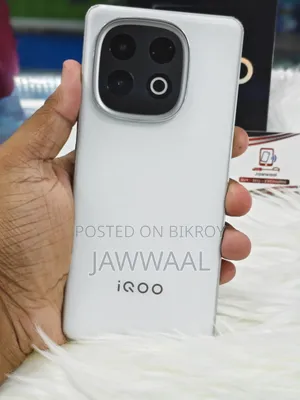 Vivo iQOO Z10 Turbo Pro 256 GB White