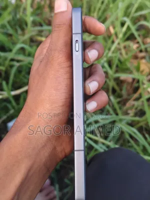 ওয়ানপ্লাস ২৫৬ জিবি ব্ল্যাক