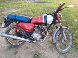 Honda CG110 2004 Red