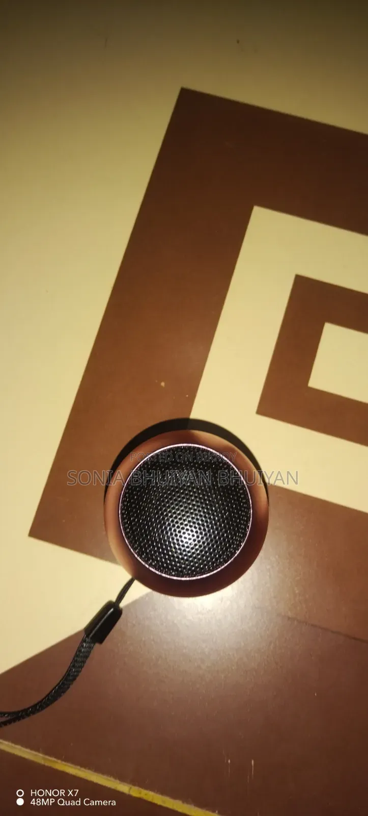 এটি একটি প্রিমিয়াম কোয়ালিটির সাউন্ড বক্স