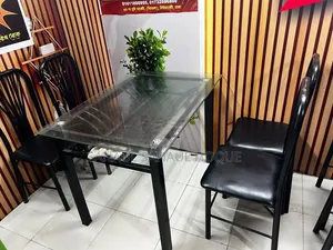 চেয়ার নতুনের মতো