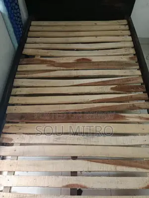 Bed / Semi Double Bed