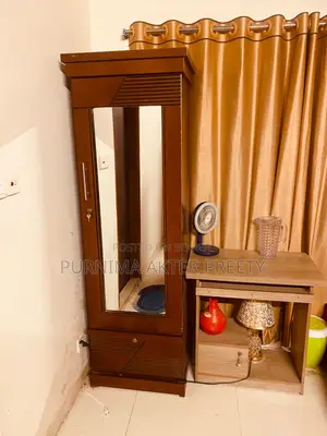 Cabinet Almirah for Sale