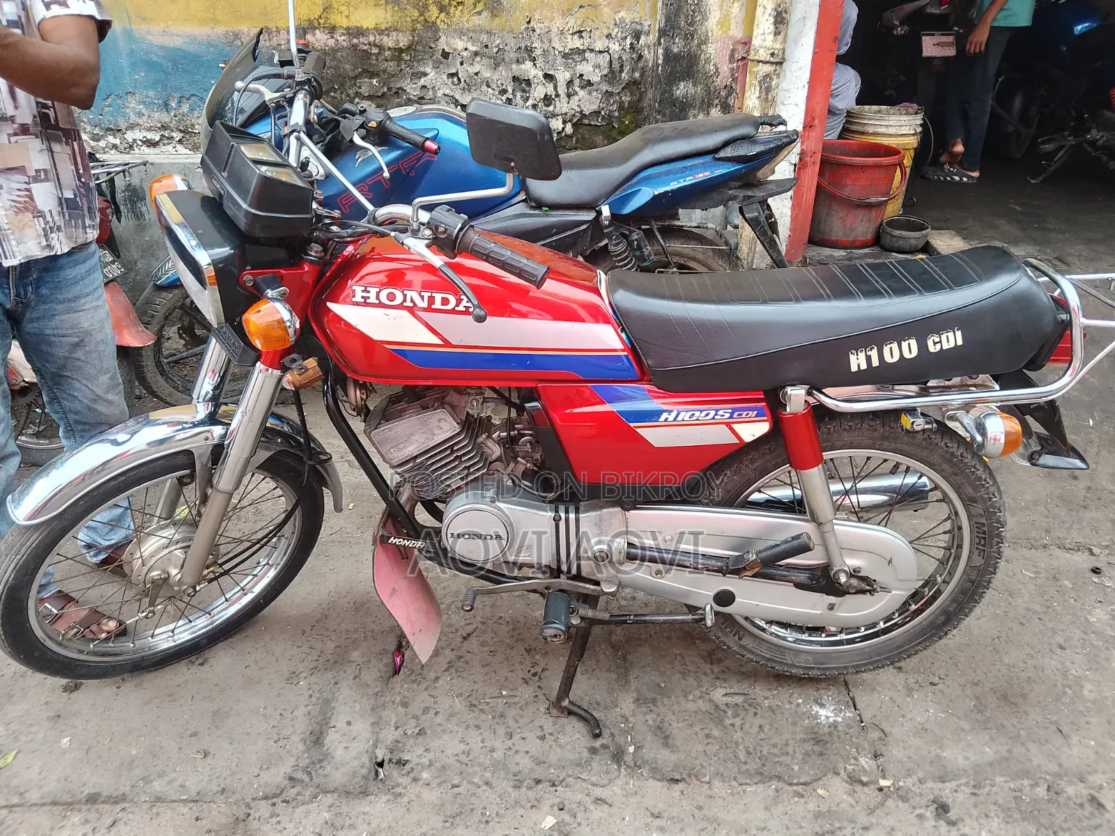 Honda 1993 Red