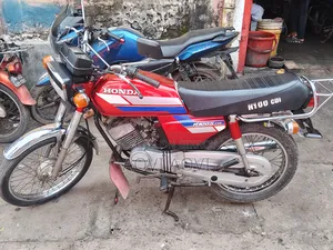 Honda 1993 Red
