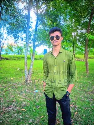 শপিংমল এ নিয়োগ বিঙ্গপ্তি।