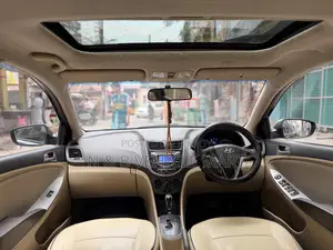 Hyundai Accent 2012 Blue