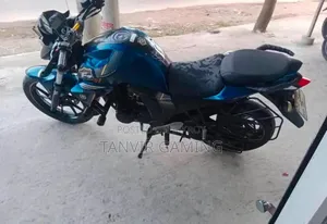 ইয়ামাহা এফজেডএস ভি২ ২০২২ নীল