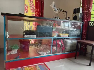 টেইলার্সের কাটিং টেবিল
