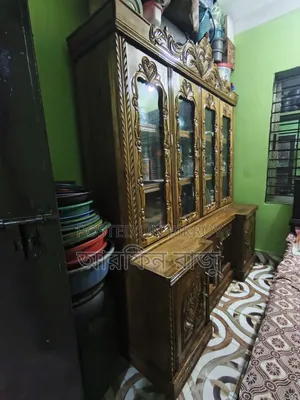 ওয়াল কেবিনেট