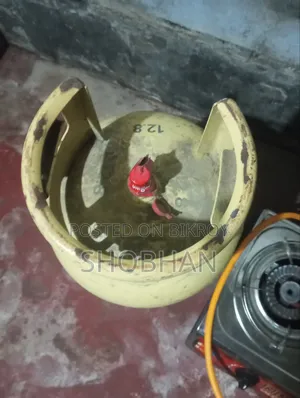 Gas Stove and Cylinder with Gas