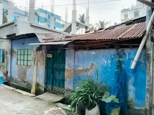 2 kathas of land inside Khalishpur, all papers of this house are okay