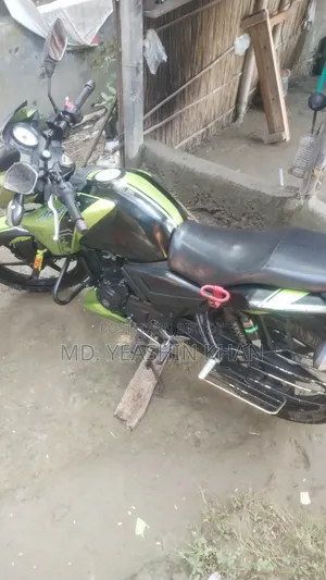 TVS Apache RTR 160 2V 2016 Green