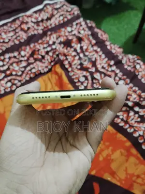 Apple iPhone 11 128 GB Yellow