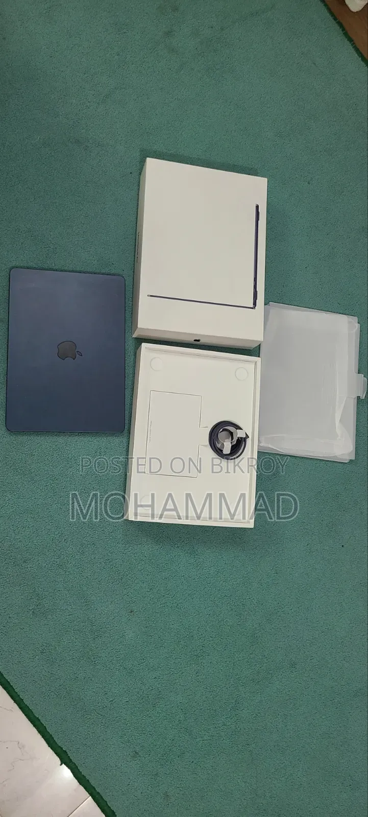 Laptop Apple MacBook Air 2023 M2 8GB Apple M2 SSD 256GB